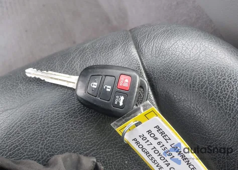 2017 Toyota Camry Le z USA, uszkodzony, nr VIN 4T1BF1FK1HU689505